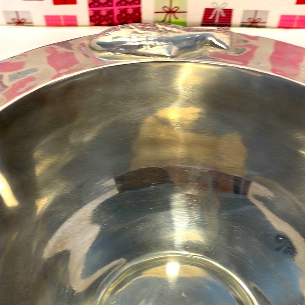 Silver Fish Motif Cookware Bowl - Picture 5 of 17